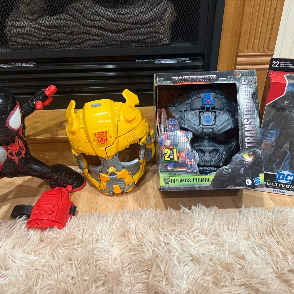 Yellow and Red Bumblebee Action Figure Playset
